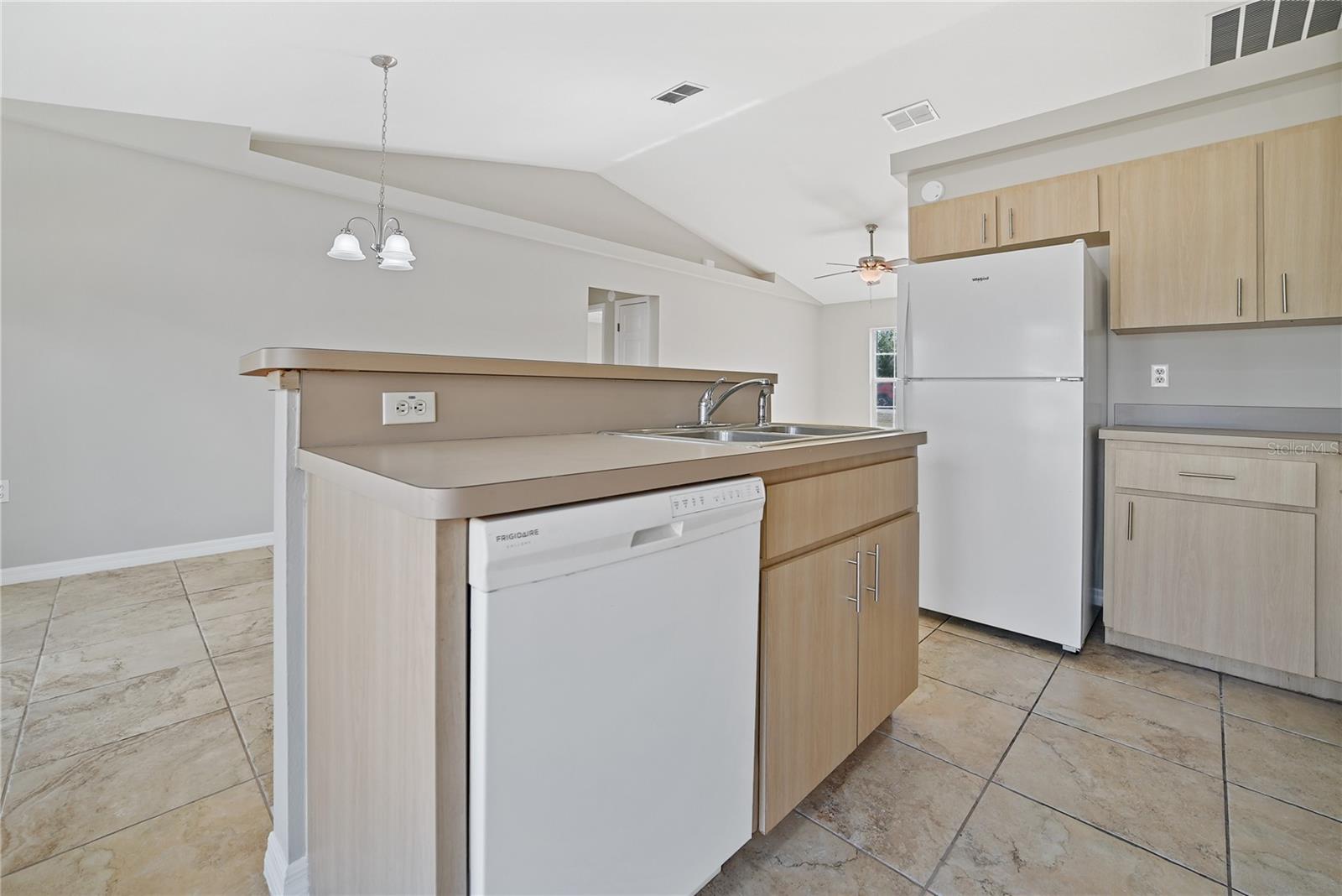 9345 SE 162ND PL, SUMMERFIELD, FL, 34491