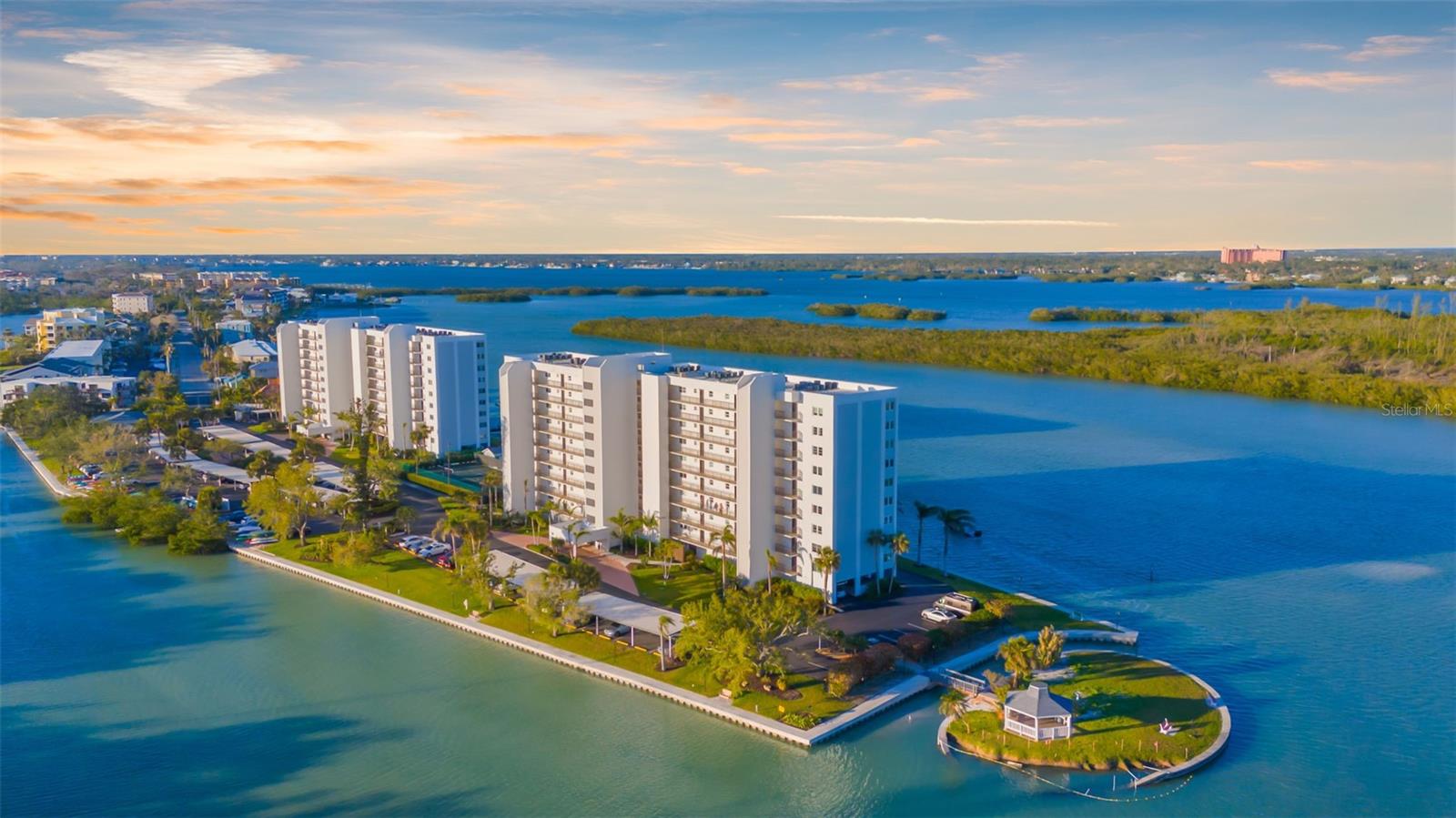 9393 MIDNIGHT PASS RD #201, SARASOTA, FL, 34242