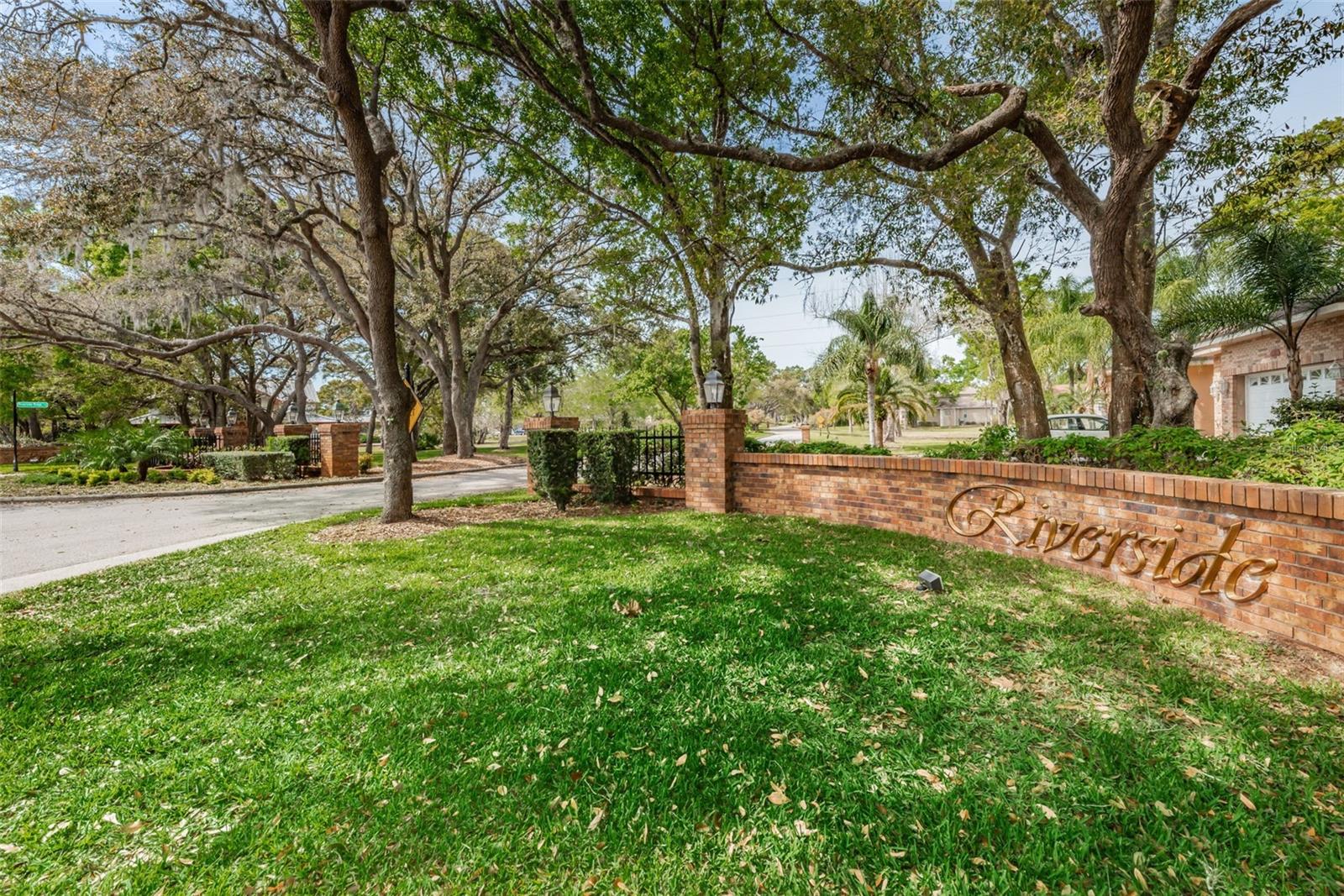 1055 RIVERSIDE RIDGE RD, TARPON SPRINGS, FL, 34688