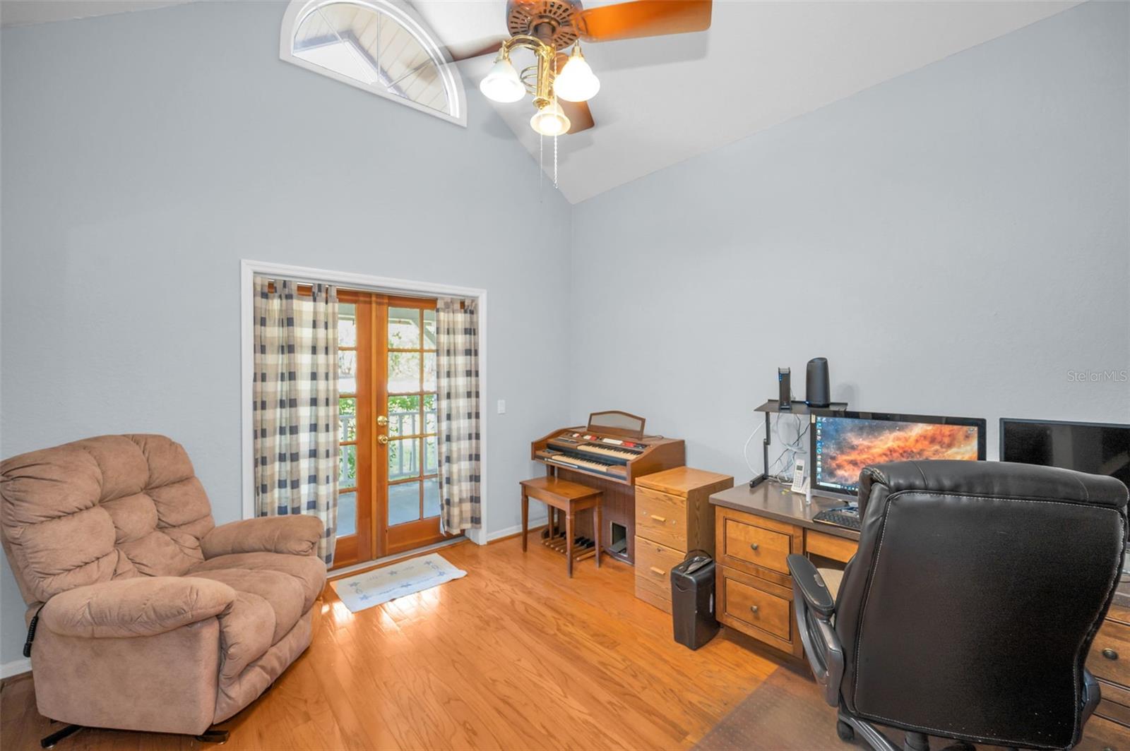 1055 RIVERSIDE RIDGE RD, TARPON SPRINGS, FL, 34688
