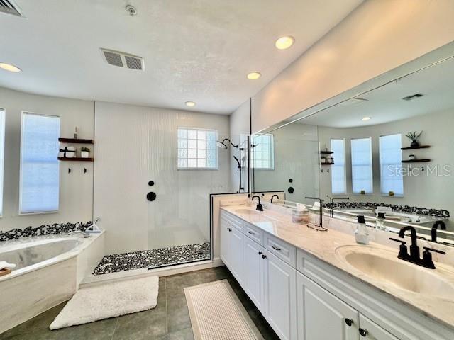 3471 SUNSET KEY CIR #102, PUNTA GORDA, FL, 33955