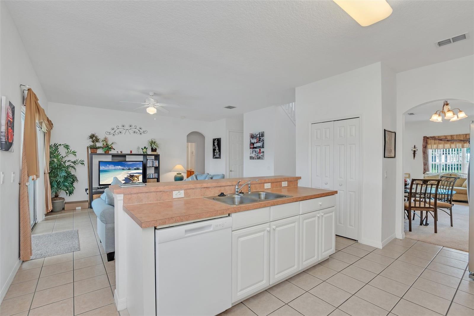 4783 CUMBRIAN LAKES DR, KISSIMMEE, FL, 34746