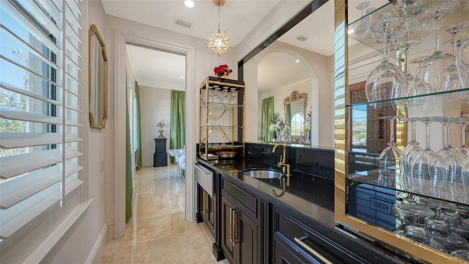 1430 HARBOR DR, SARASOTA, FL, 34239