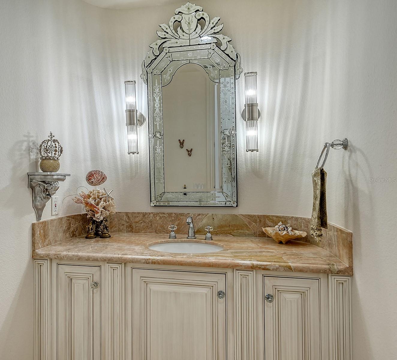 1430 HARBOR DR, SARASOTA, FL, 34239