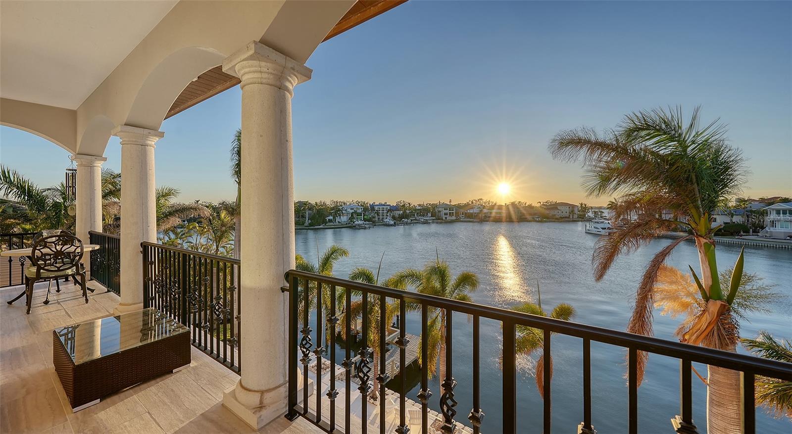 1430 HARBOR DR, SARASOTA, FL, 34239