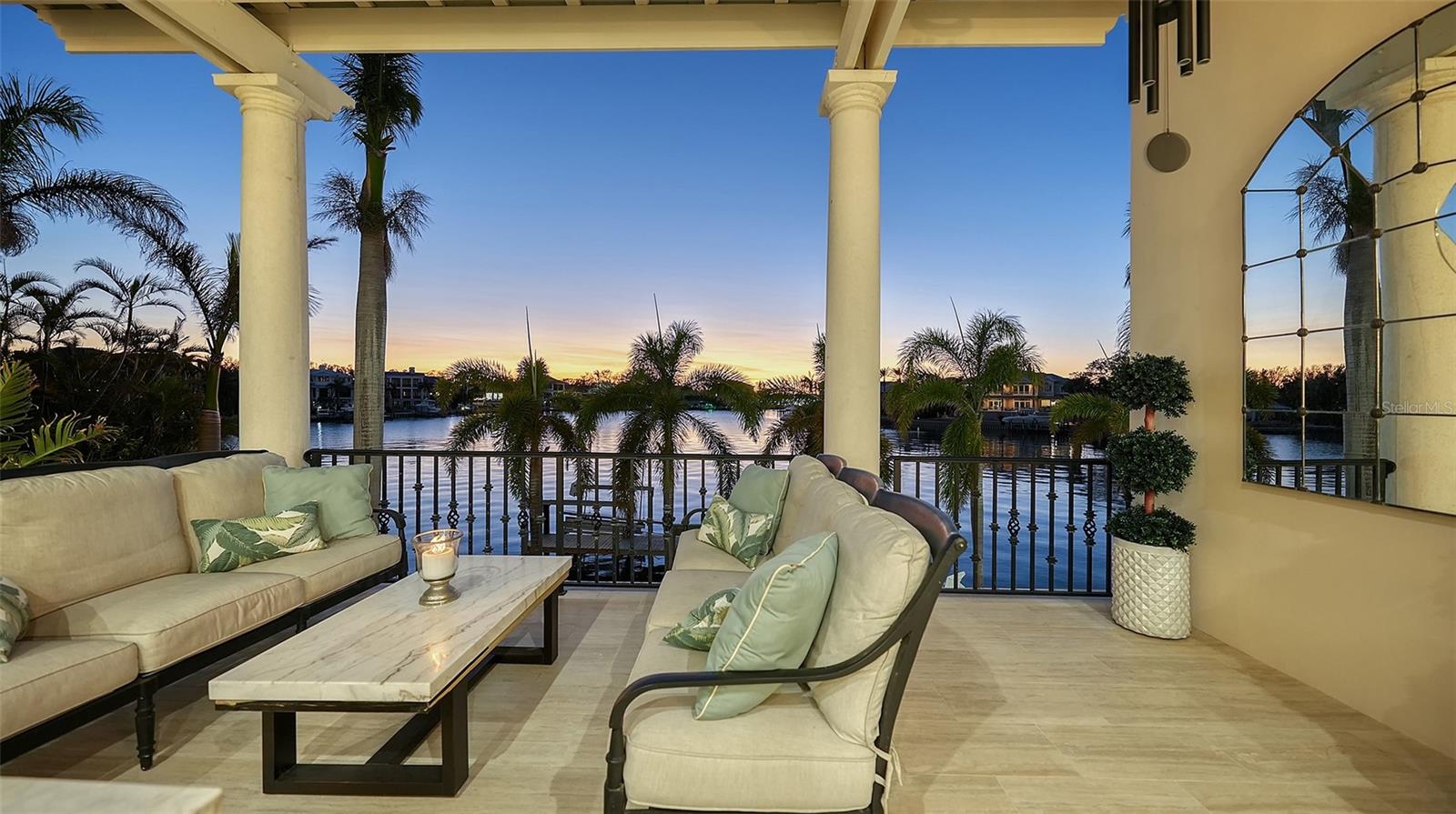 1430 HARBOR DR, SARASOTA, FL, 34239