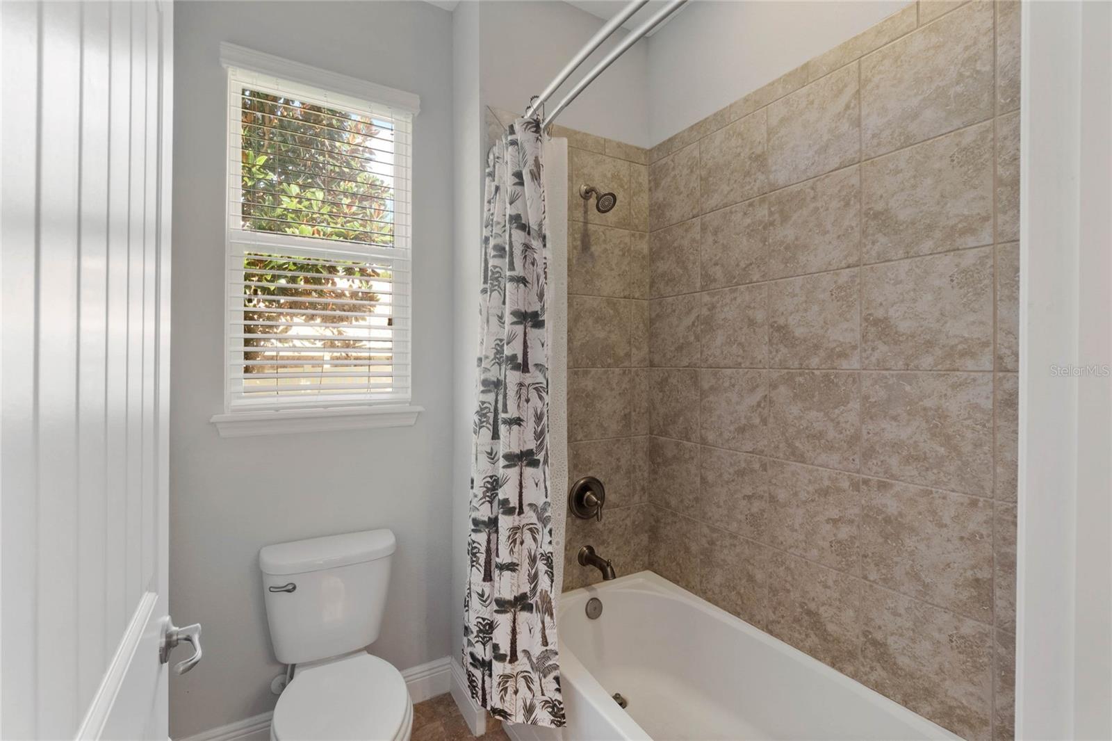 125 CASA BELLA BLVD, DELAND, FL, 32724
