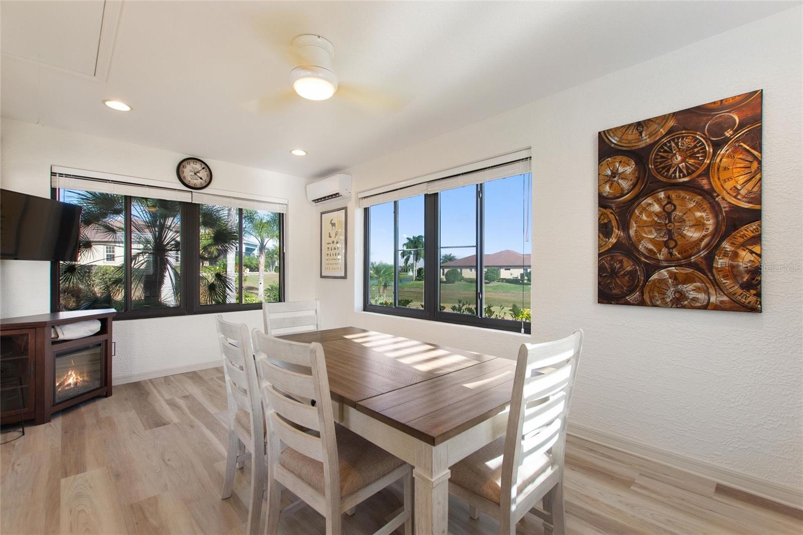 561 MEANDERING WAY, POLK CITY, FL, 33868