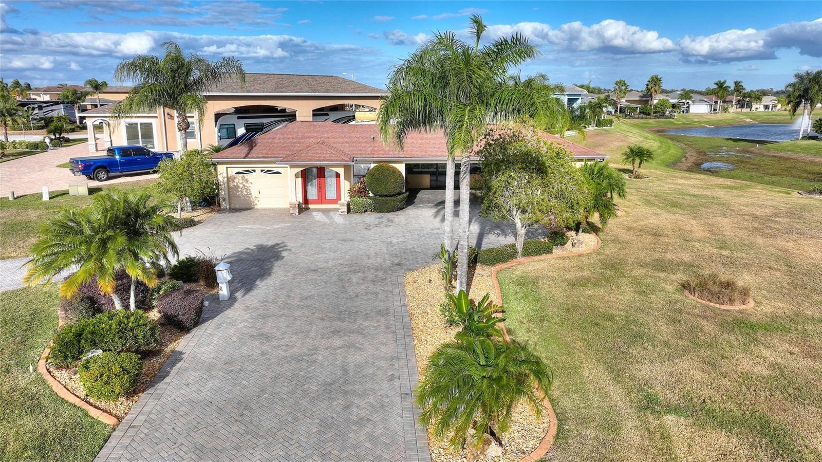 561 MEANDERING WAY, POLK CITY, FL, 33868