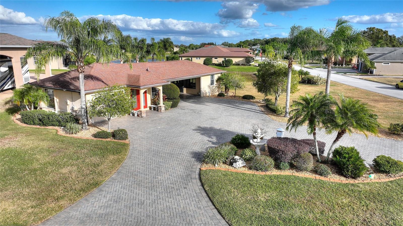 561 MEANDERING WAY, POLK CITY, FL, 33868