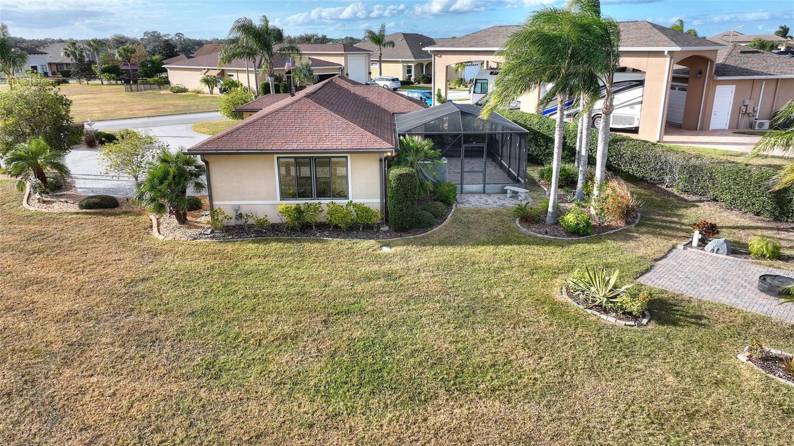 561 MEANDERING WAY, POLK CITY, FL, 33868