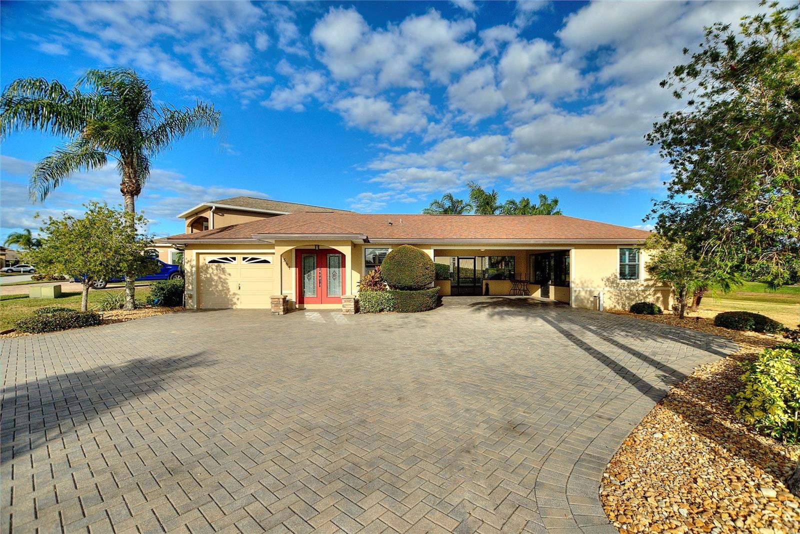 561 MEANDERING WAY, POLK CITY, FL, 33868