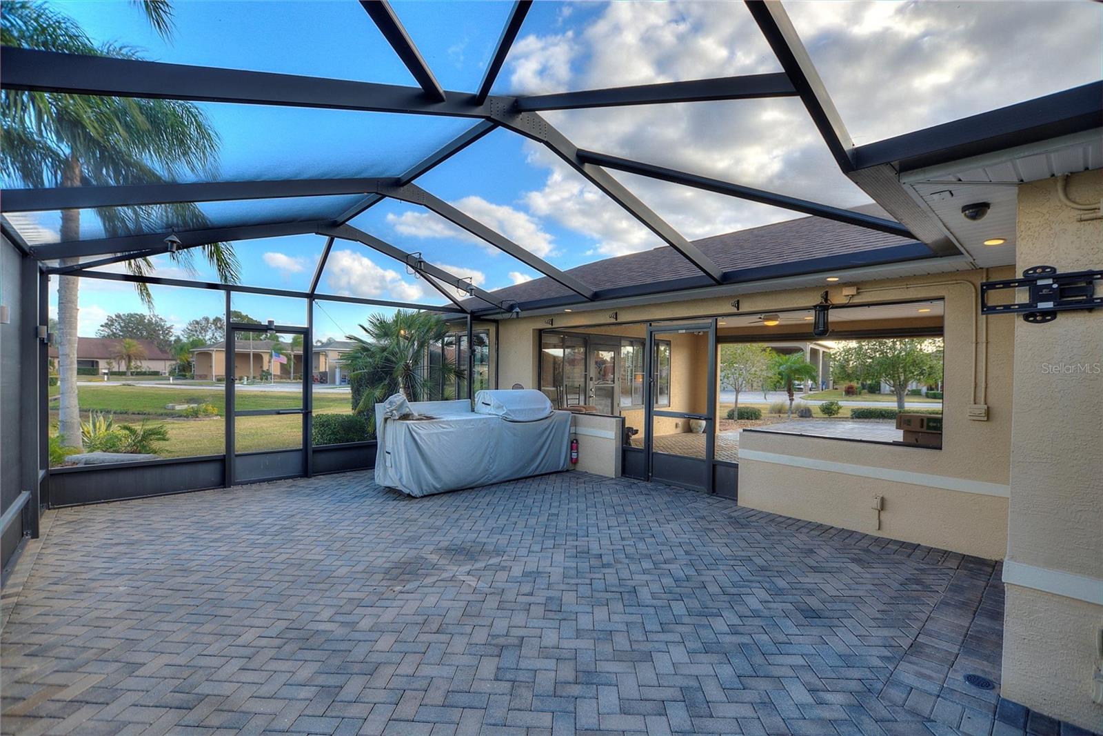 561 MEANDERING WAY, POLK CITY, FL, 33868