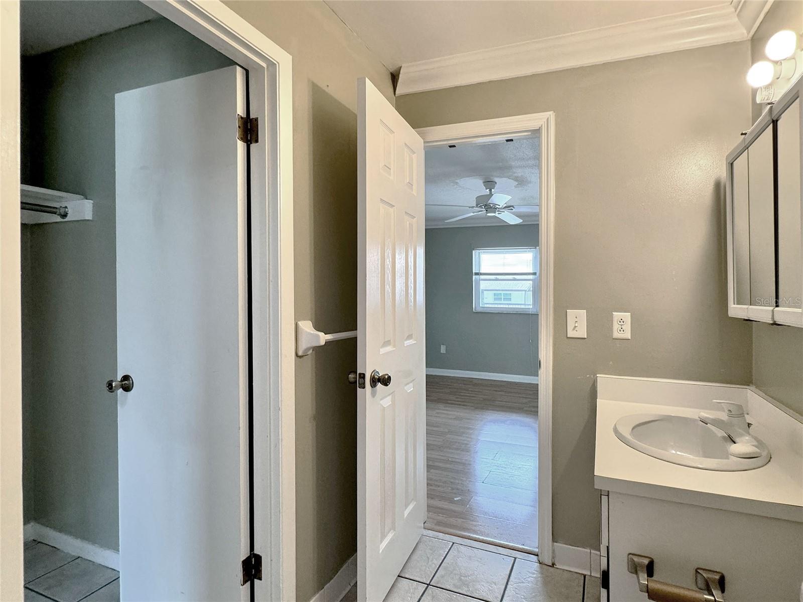 900 AVENUE Z SE #A2,B2,D2, D5, WINTER HAVEN, FL, 33880