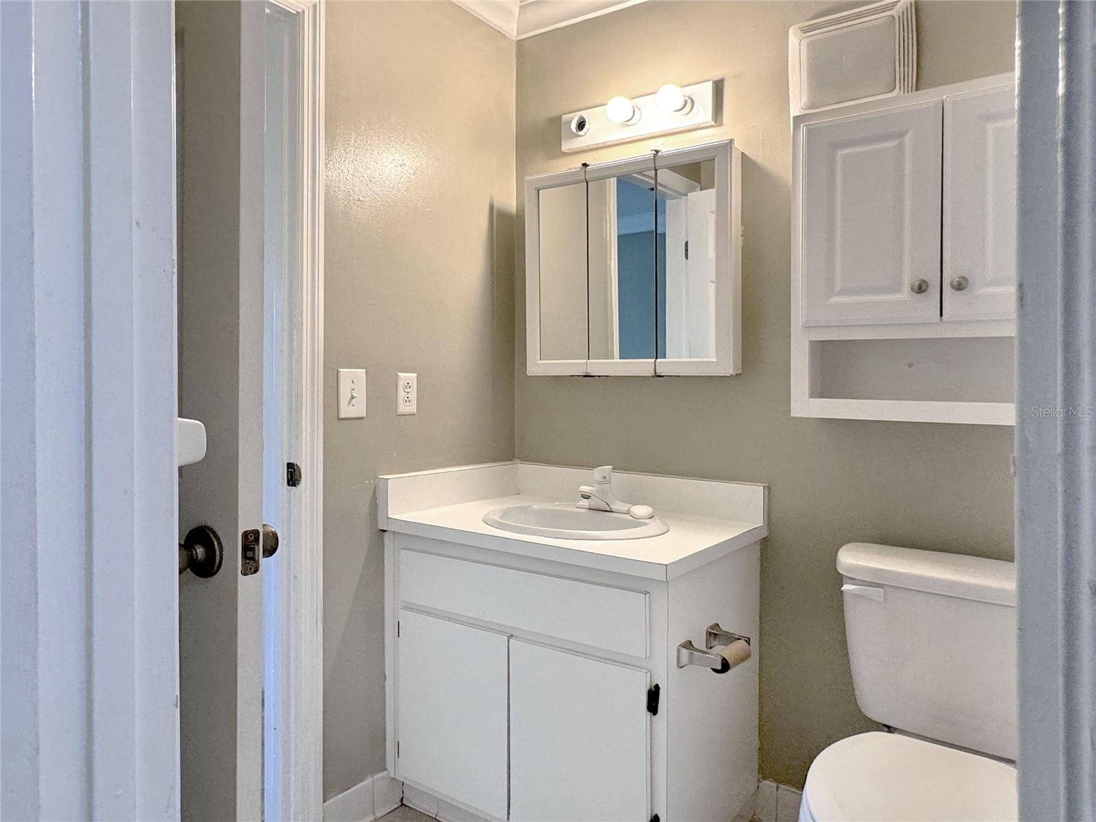 900 AVENUE Z SE #A2,B2,D2, D5, WINTER HAVEN, FL, 33880