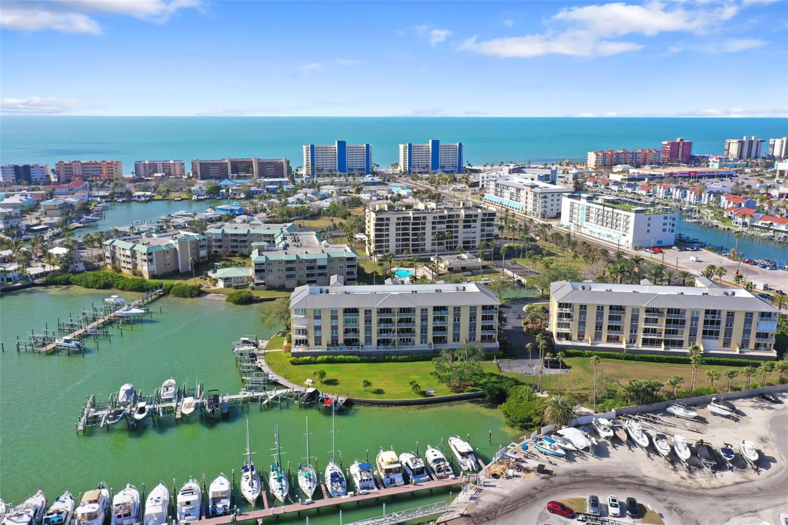 425 150TH AVE #2201, MADEIRA BEACH, FL, 33708