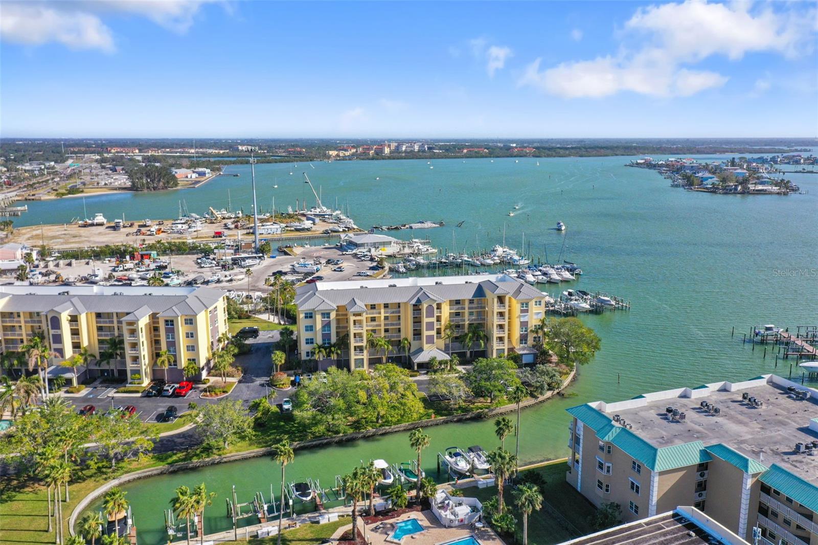 425 150TH AVE #2201, MADEIRA BEACH, FL, 33708