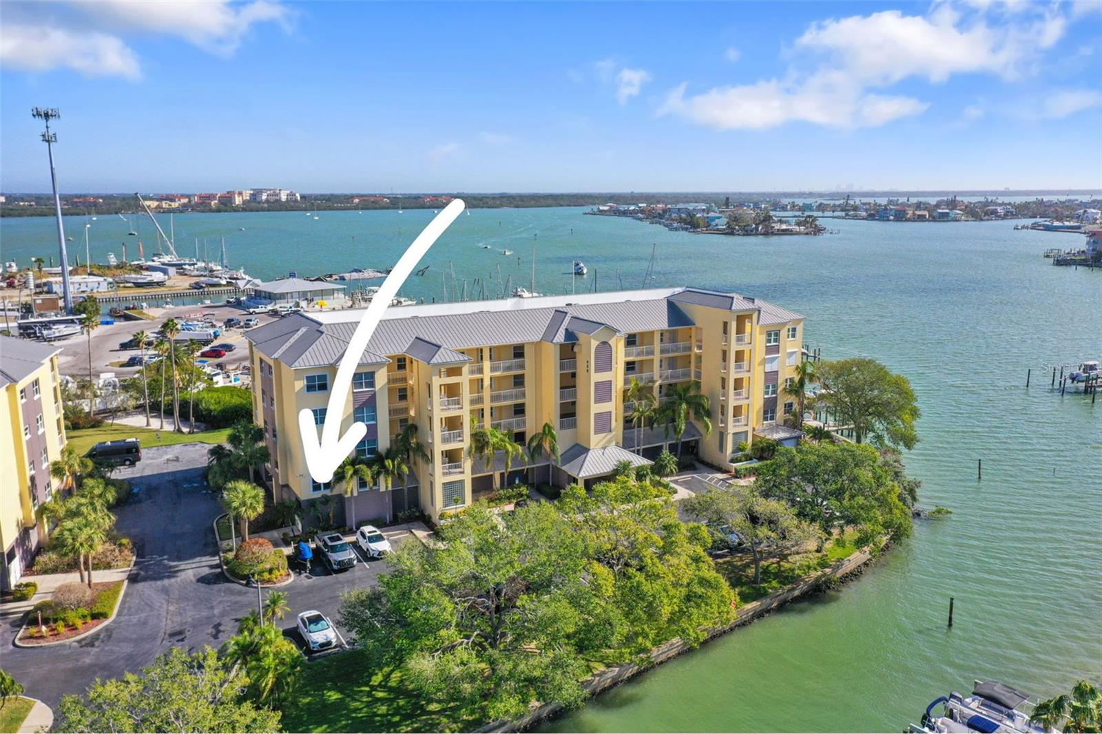 425 150TH AVE #2201, MADEIRA BEACH, FL, 33708