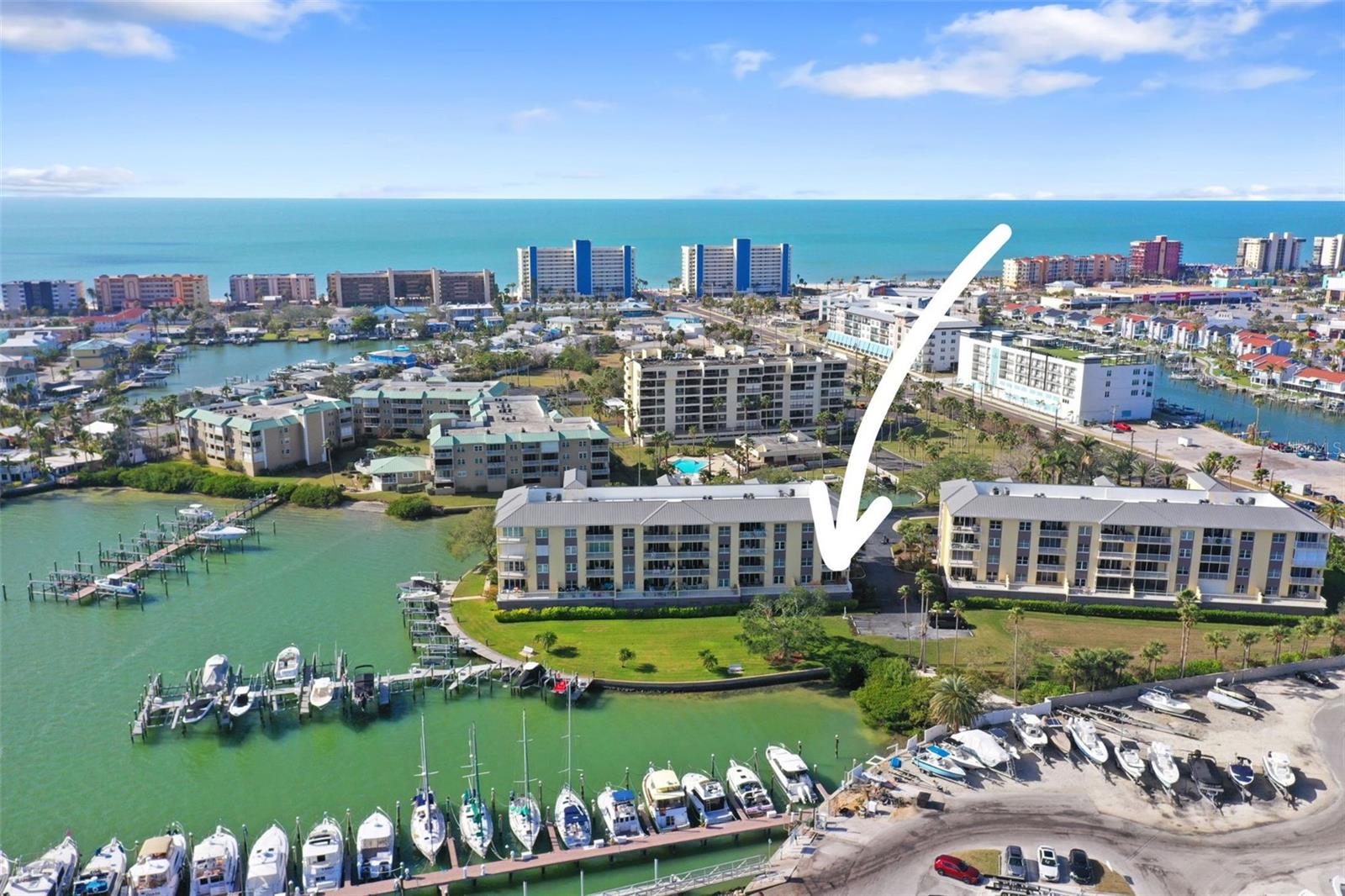 425 150TH AVE #2201, MADEIRA BEACH, FL, 33708