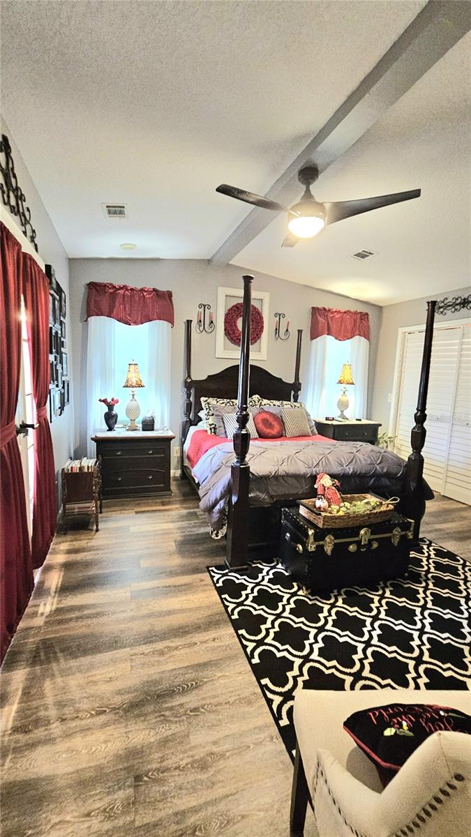 1715 LILLY LN, LADY LAKE, FL, 32159