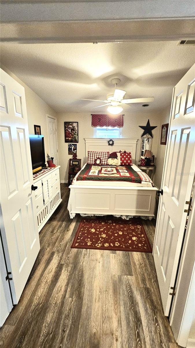 1715 LILLY LN, LADY LAKE, FL, 32159