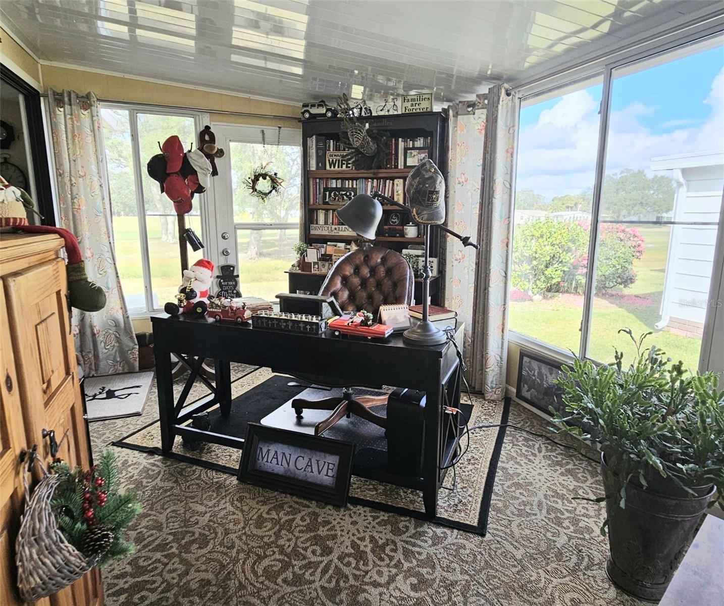 1715 LILLY LN, LADY LAKE, FL, 32159