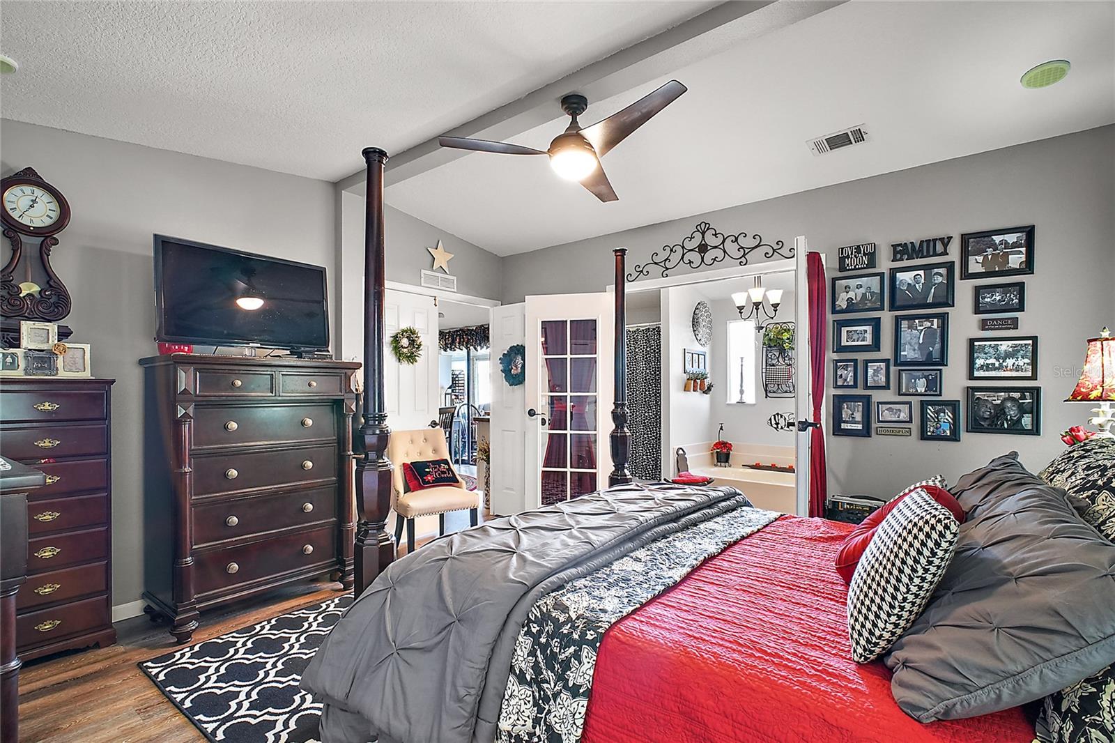 1715 LILLY LN, LADY LAKE, FL, 32159