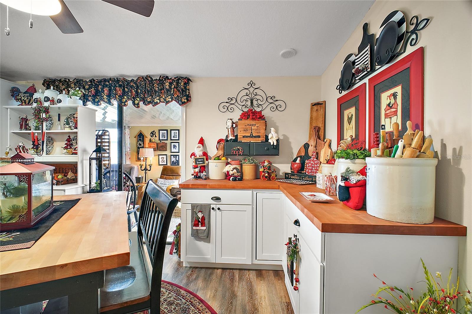 1715 LILLY LN, LADY LAKE, FL, 32159