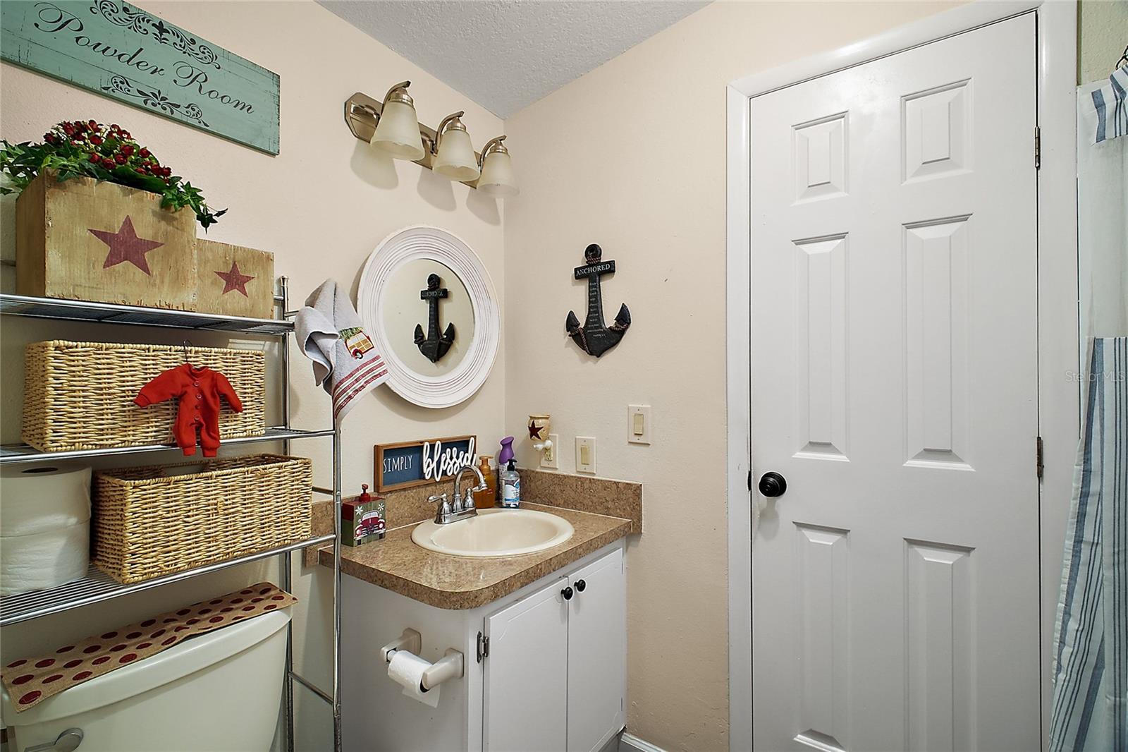 1715 LILLY LN, LADY LAKE, FL, 32159