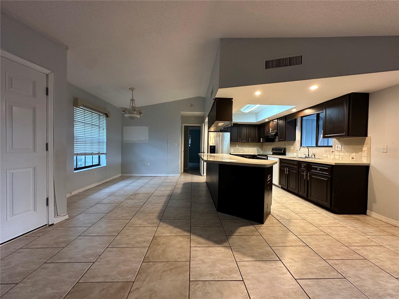 461 S FLORIDA AVE, TARPON SPRINGS, FL, 34689