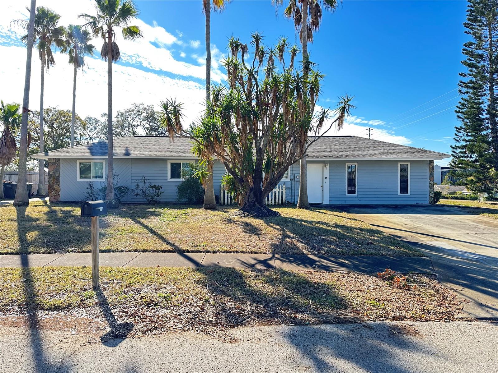 461 S FLORIDA AVE, TARPON SPRINGS, FL, 34689