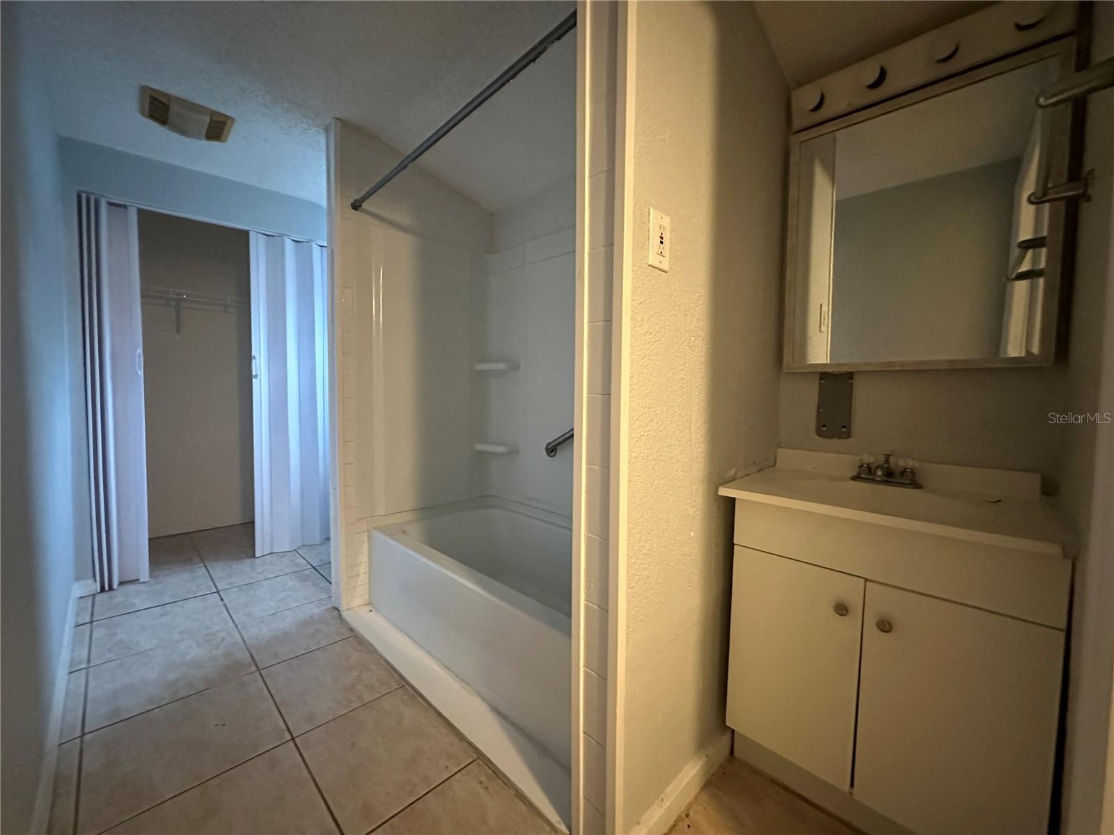 461 S FLORIDA AVE, TARPON SPRINGS, FL, 34689
