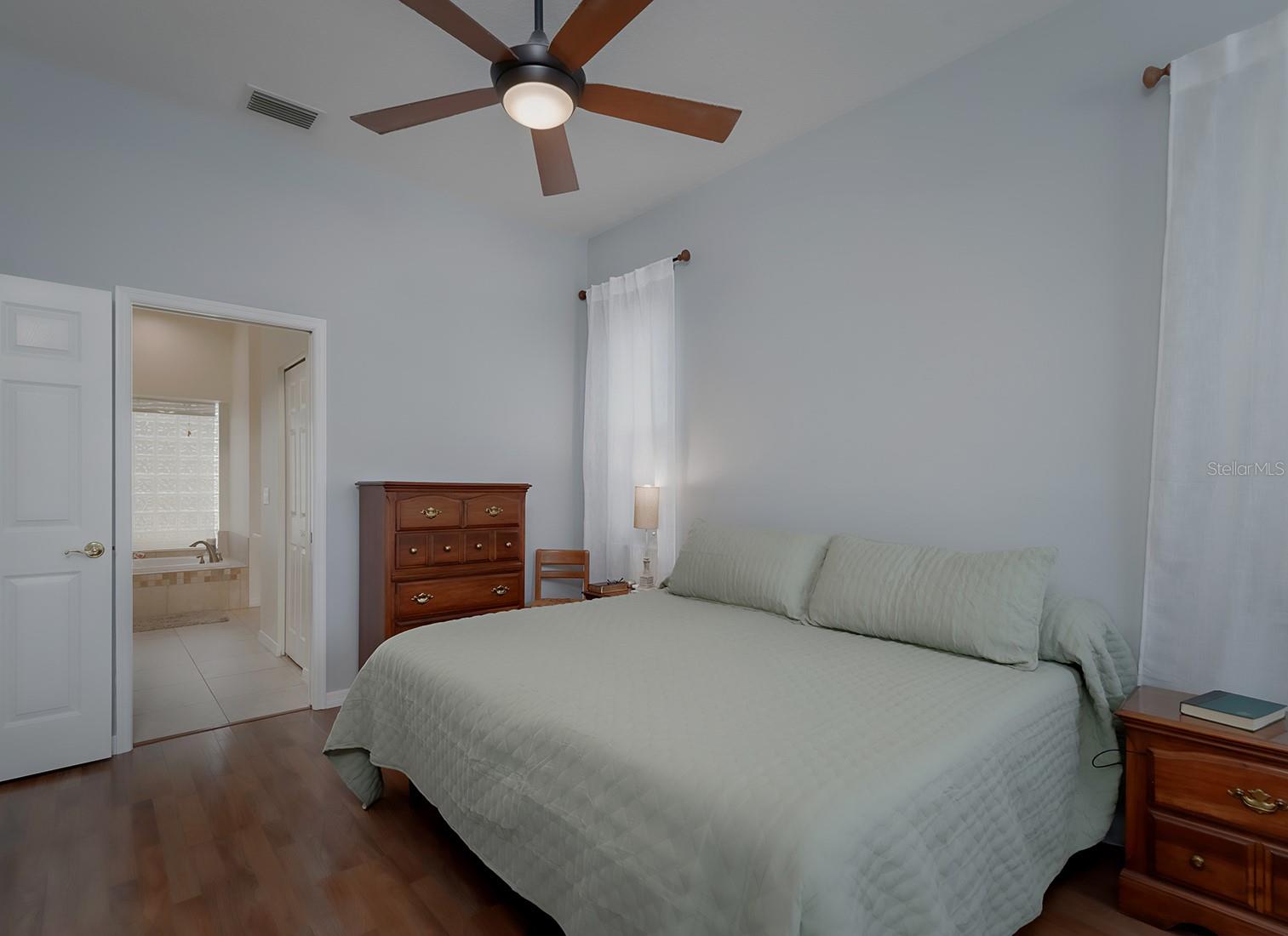 4050 EAGLE COVE EAST DR, PALM HARBOR, FL, 34685