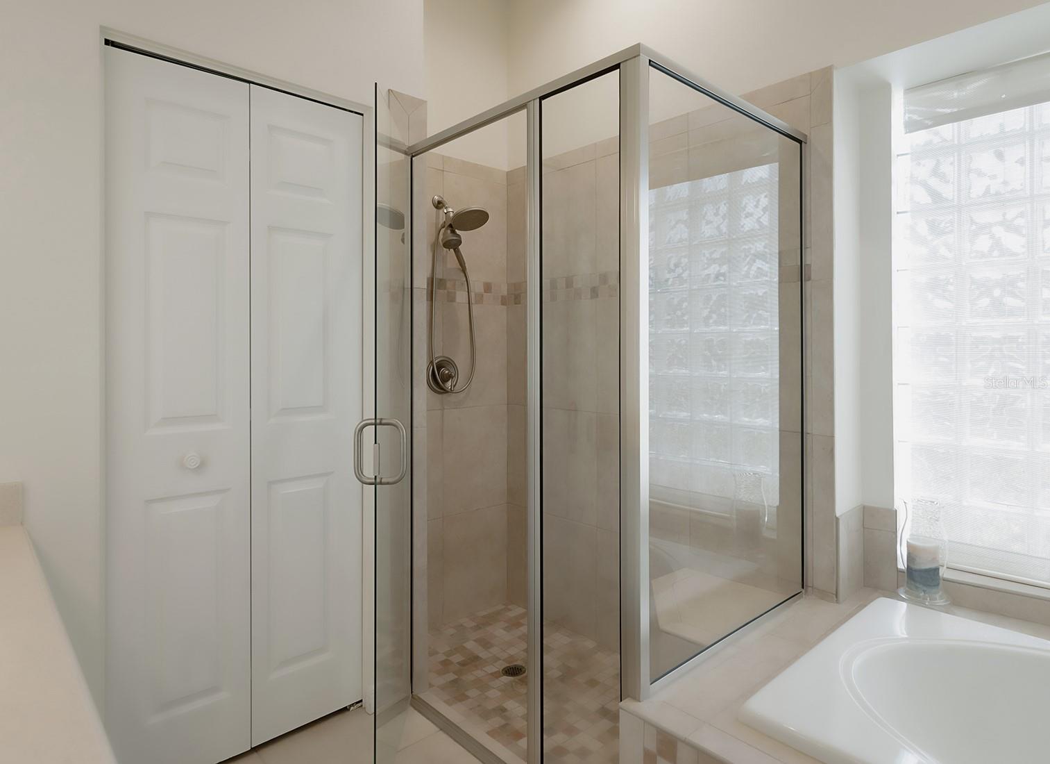 4050 EAGLE COVE EAST DR, PALM HARBOR, FL, 34685