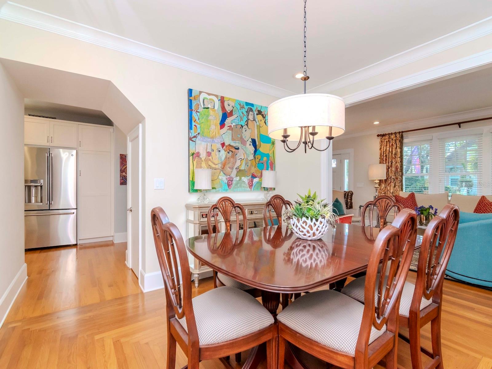 207 28TH AVE N, SAINT PETERSBURG, FL, 33704