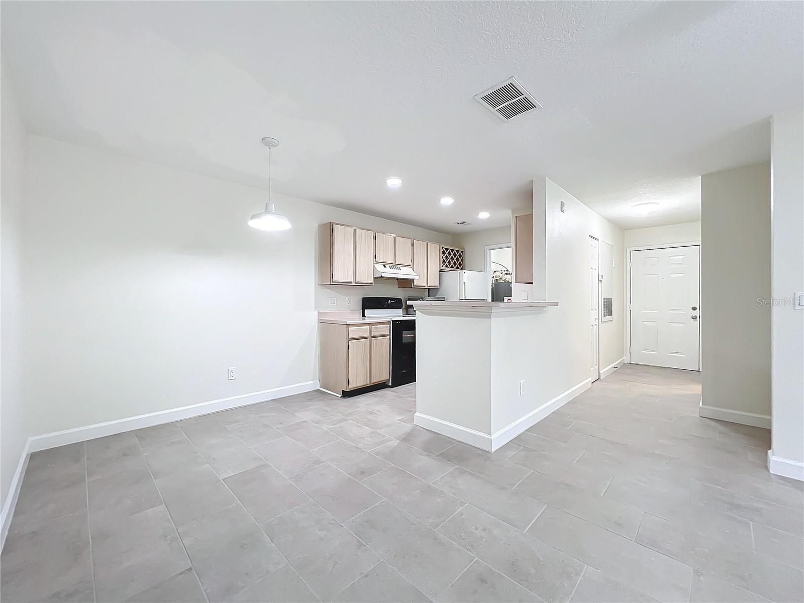 2533 GRASSY POINT DR #203, LAKE MARY, FL, 32746
