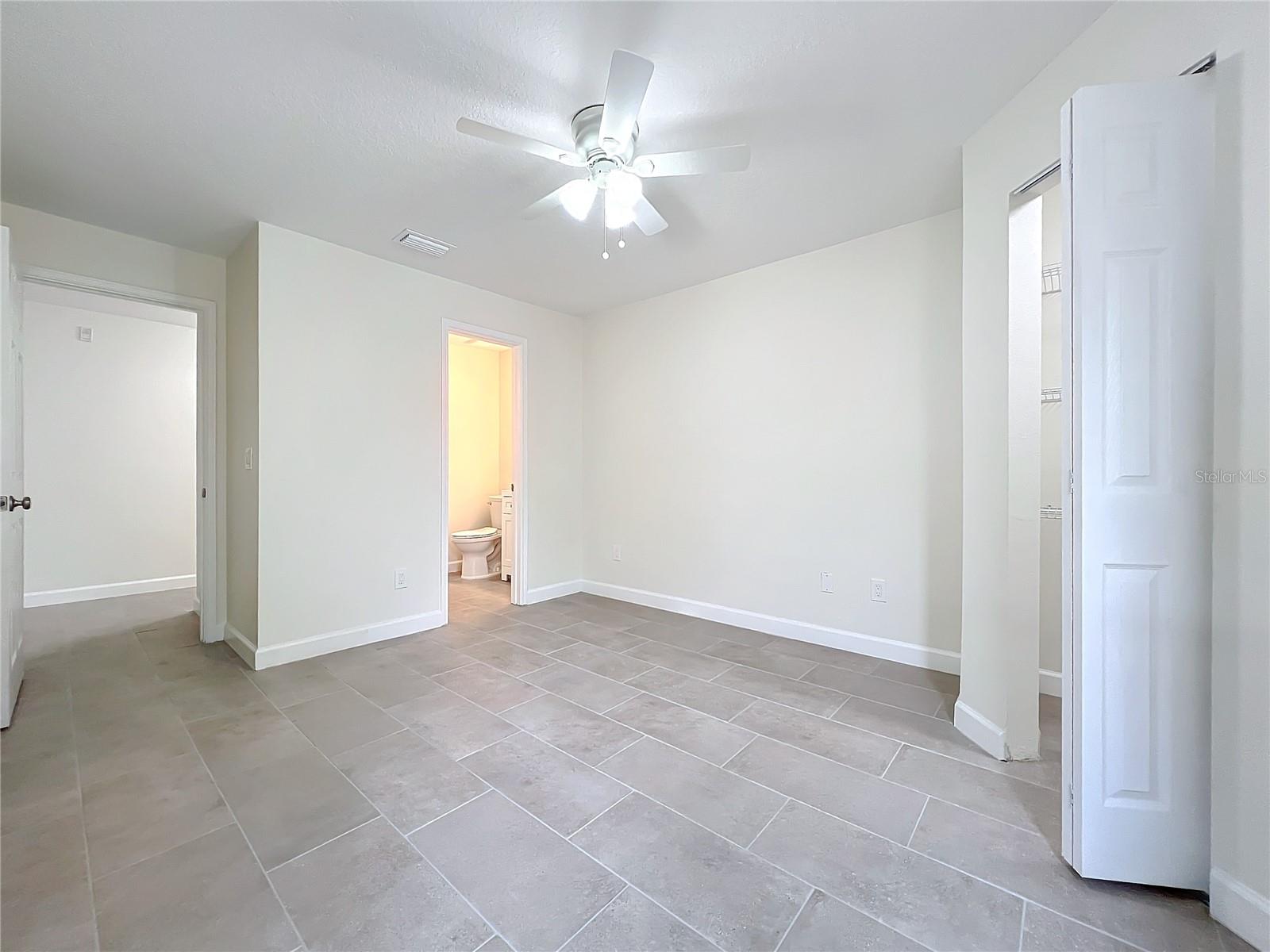 2533 GRASSY POINT DR #203, LAKE MARY, FL, 32746