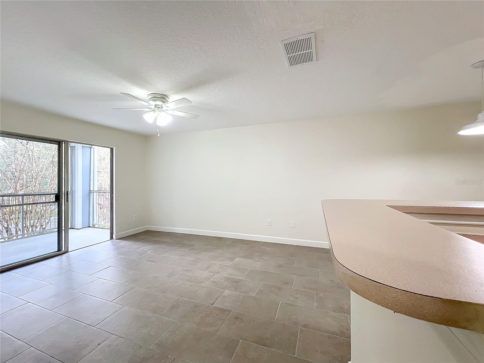 2533 GRASSY POINT DR #203, LAKE MARY, FL, 32746
