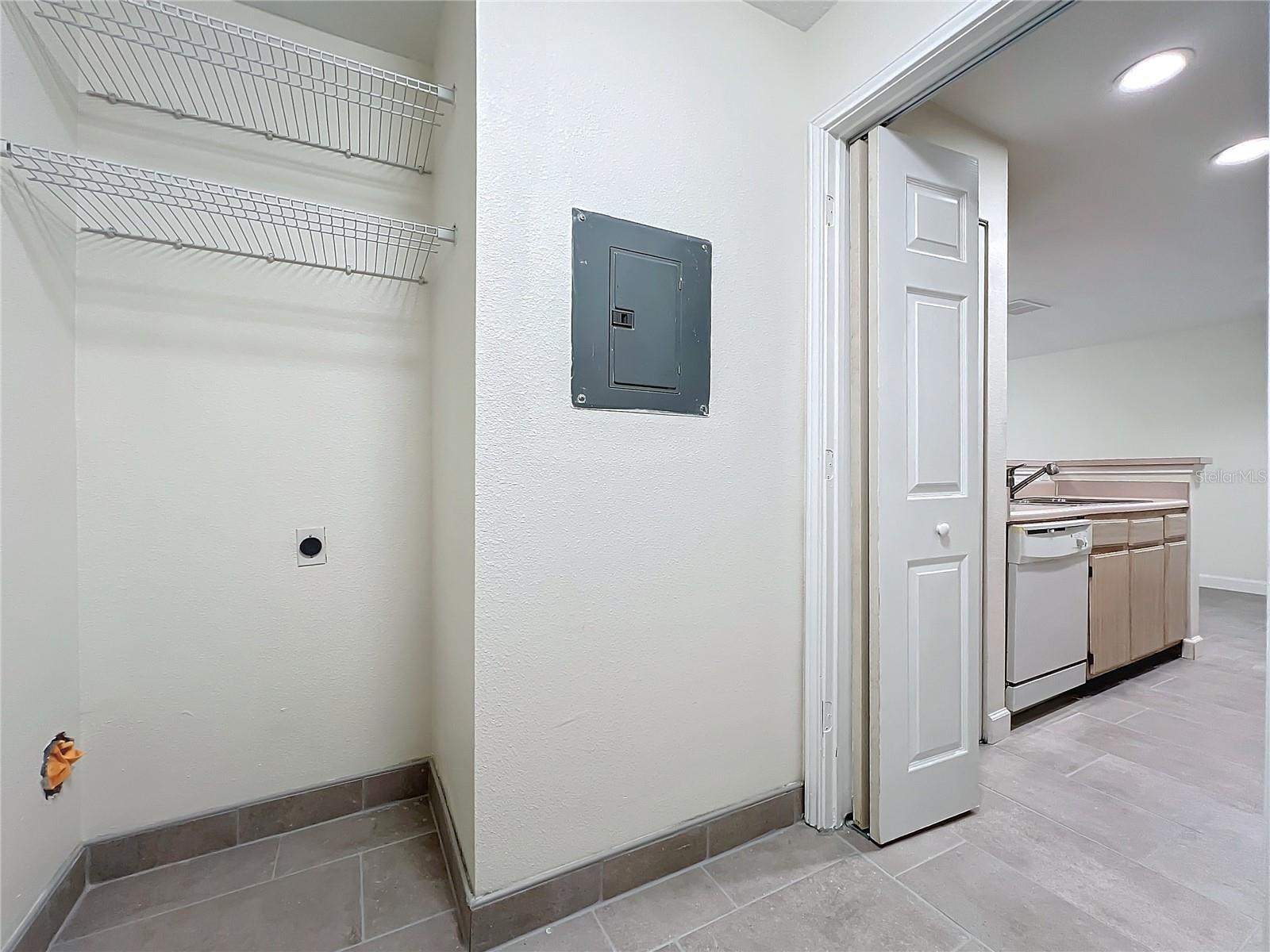 2533 GRASSY POINT DR #203, LAKE MARY, FL, 32746