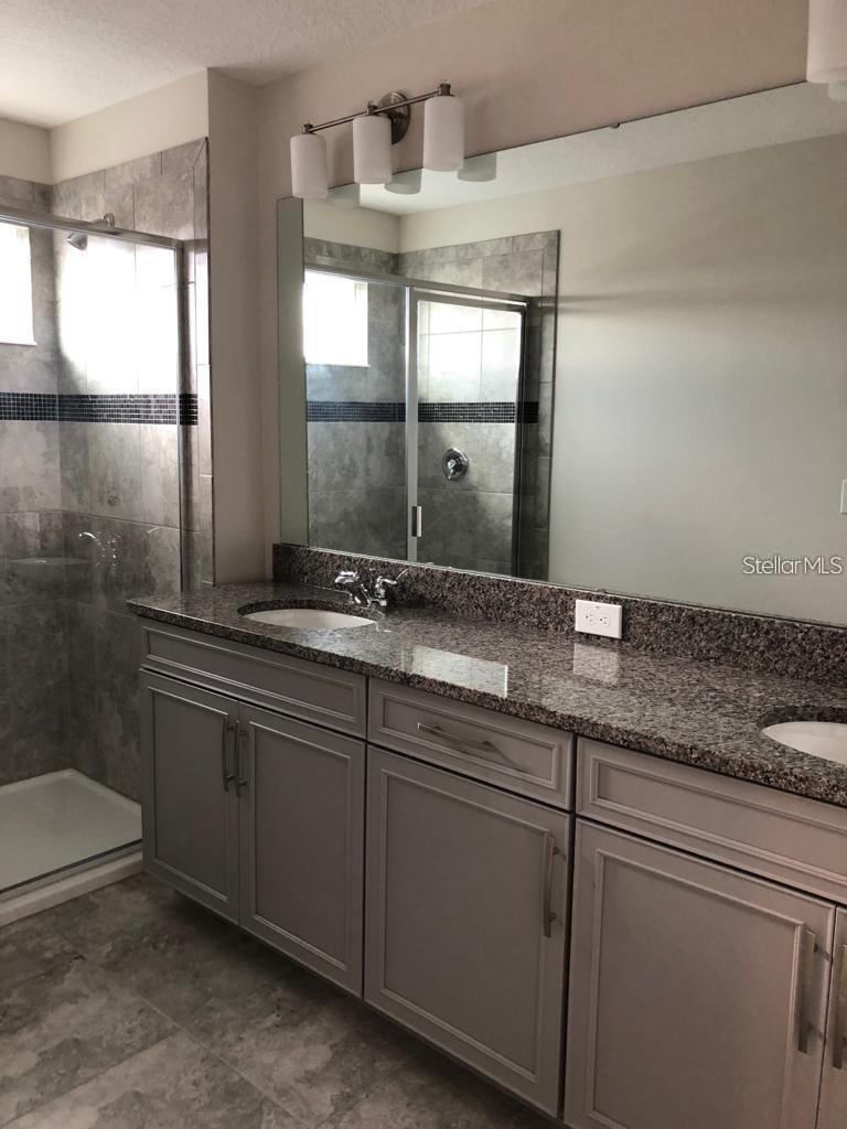 8060 GLENLLOYD AVE, WINTER GARDEN, FL, 34787