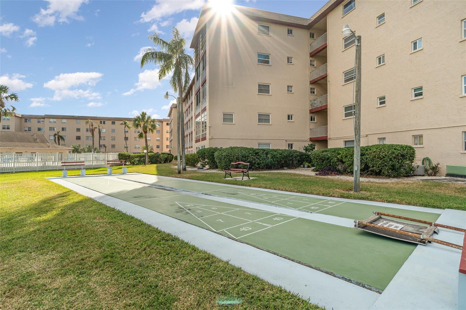 3937 LAKE BAYSHORE DR #401, BRADENTON, FL, 34205