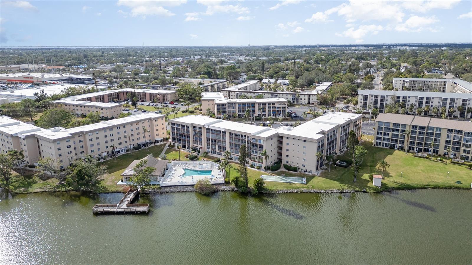 3937 LAKE BAYSHORE DR #401, BRADENTON, FL, 34205
