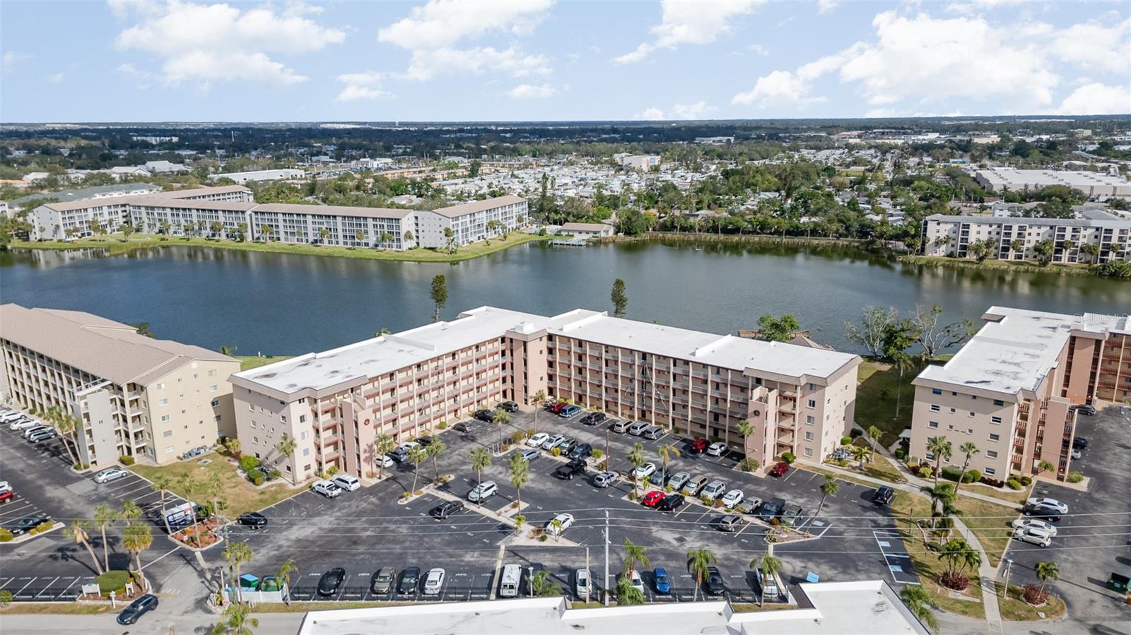 3937 LAKE BAYSHORE DR #401, BRADENTON, FL, 34205