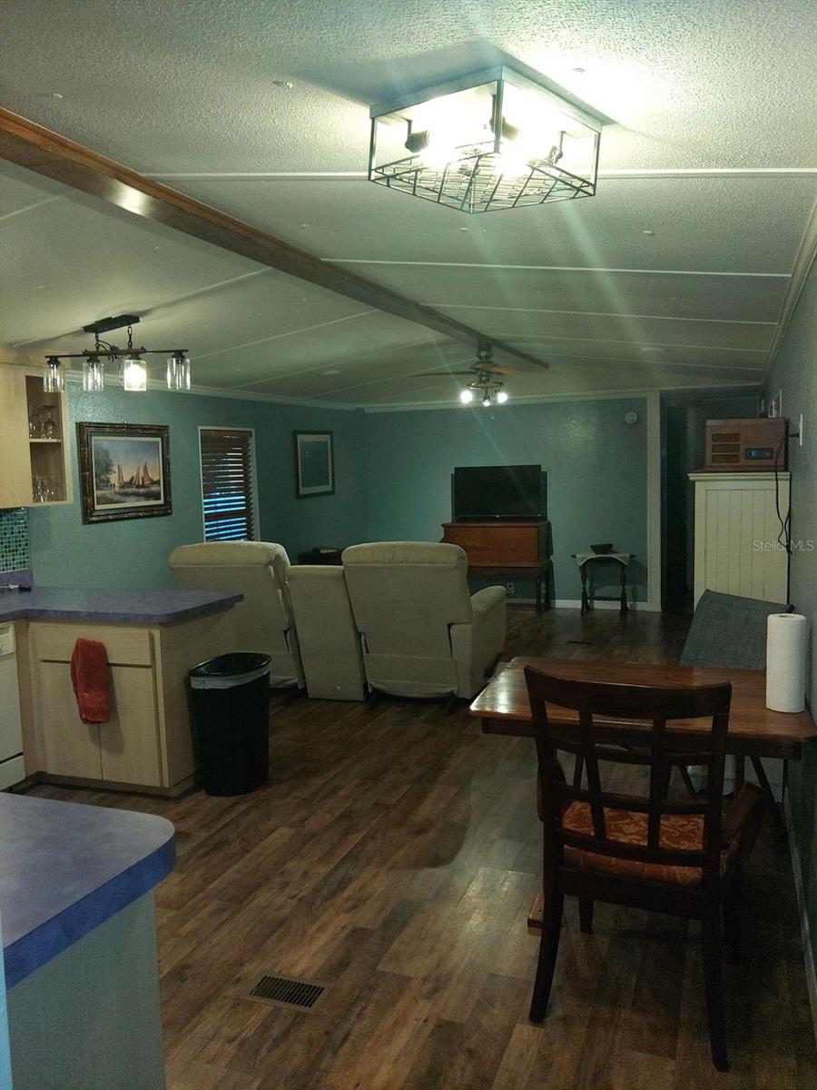 12141 LAKE PINES RD, LEESBURG, FL, 34788