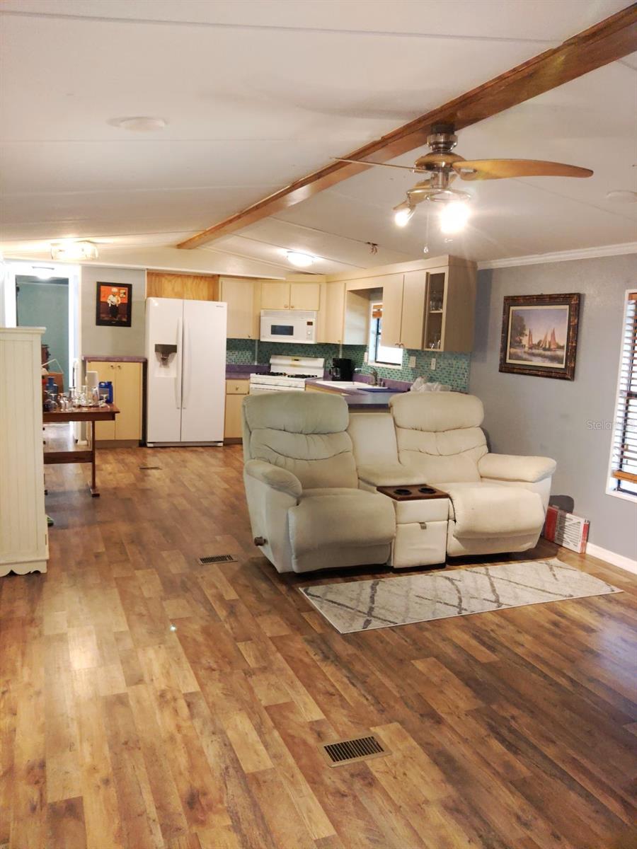 12141 LAKE PINES RD, LEESBURG, FL, 34788