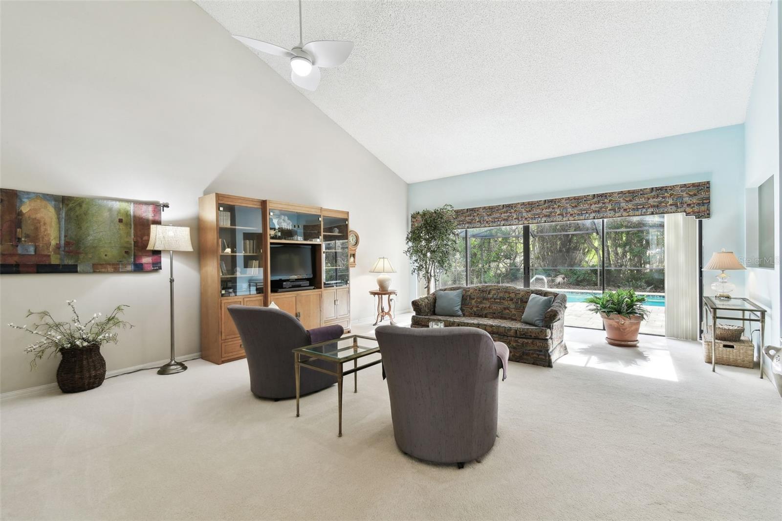 6243 GREENWICH DR, TAMPA, FL, 33647