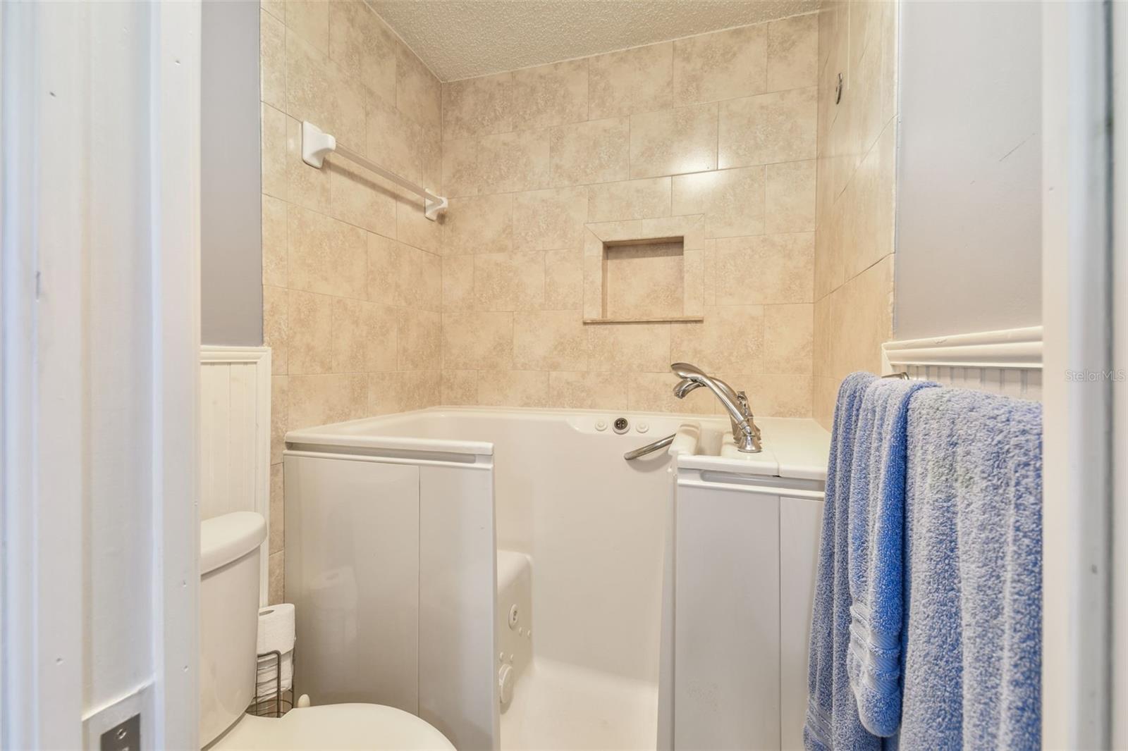 6243 GREENWICH DR, TAMPA, FL, 33647