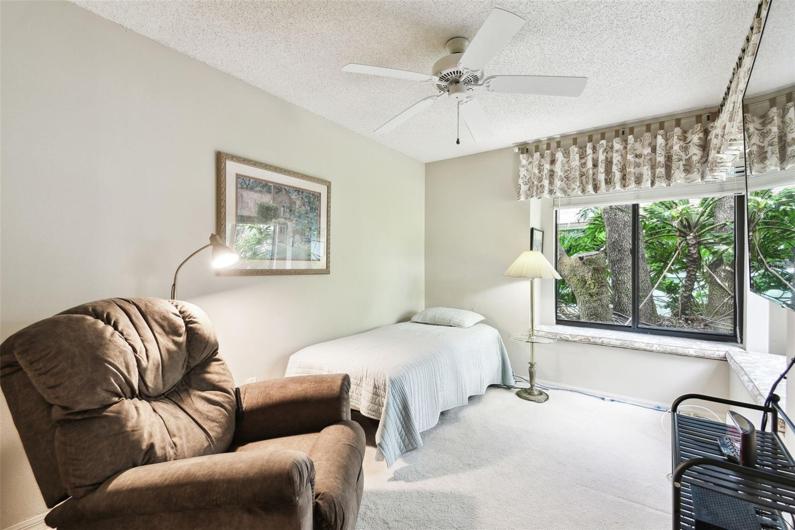 6243 GREENWICH DR, TAMPA, FL, 33647