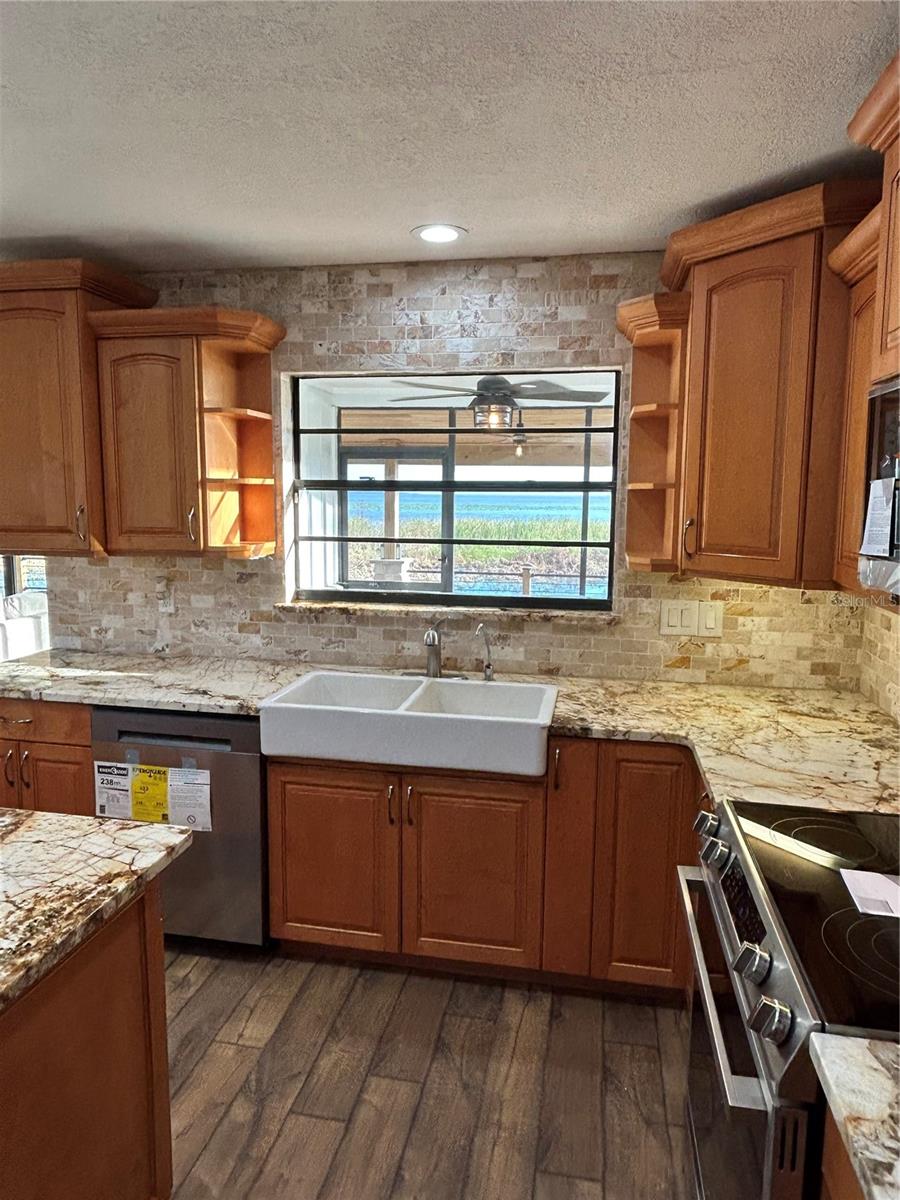 3006 COUNTRY LAKE DR, SEBRING, FL, 33876