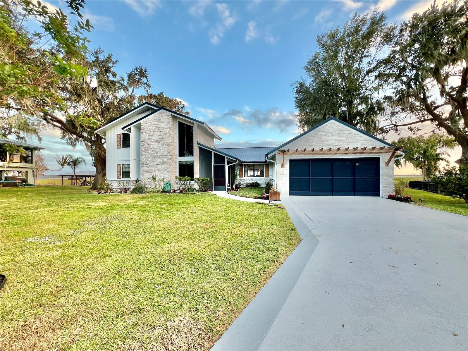 3006 COUNTRY LAKE DR, SEBRING, FL, 33876